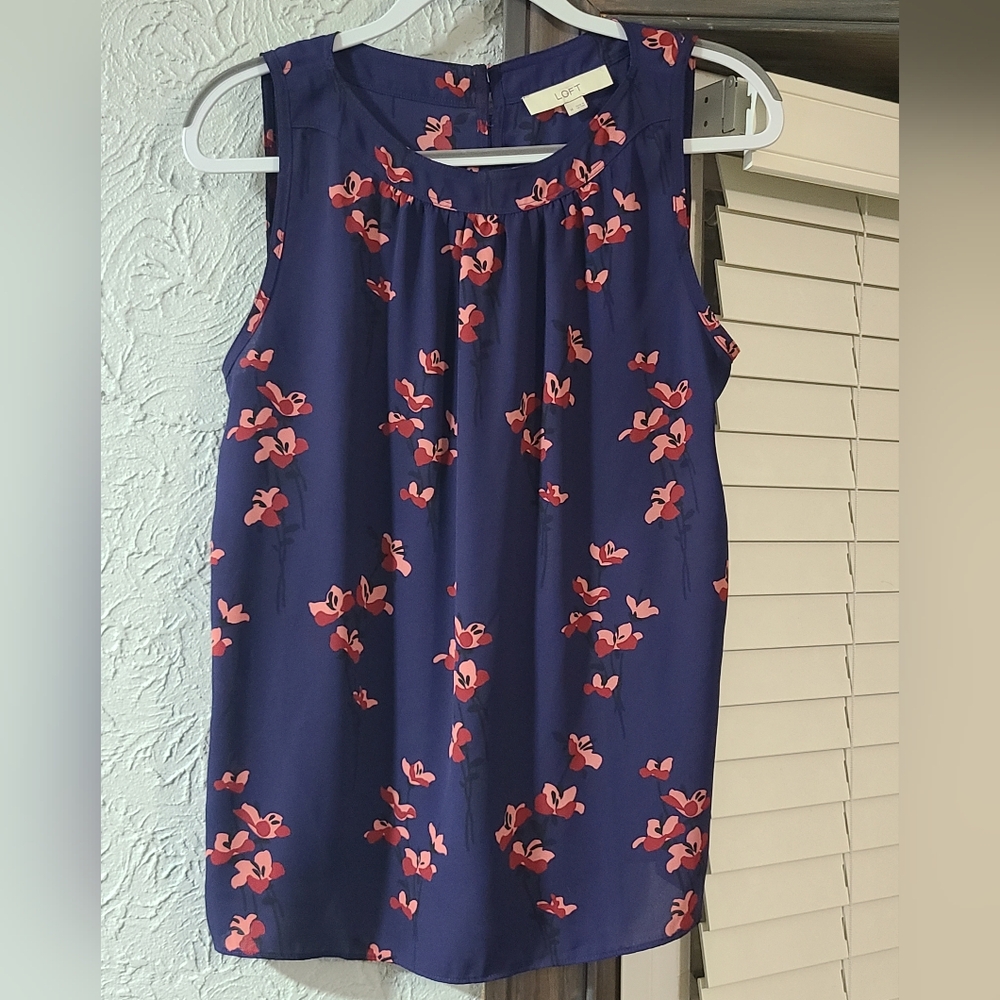 LOFT Navy Sleeveless  Floral Top Blouse